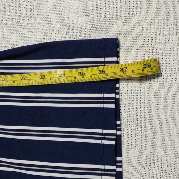♥️ New Directions Navy Striped Jumpsuit Romper, Medium - Picture 12 of 13